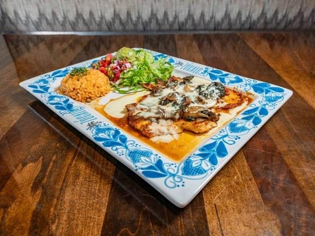 Pollo Fundido Lunch.